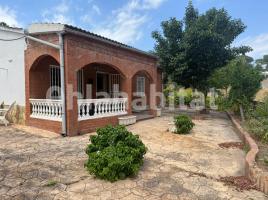 Houses (villa / tower), 102 m², Calle Montjuïc