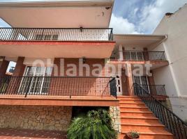 Houses (villa / tower), 332 m²