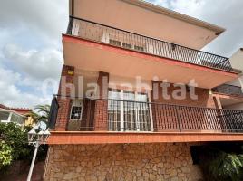 Casa (chalet / torre), 332 m²