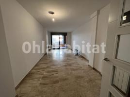 Louer apartament, 130 m², presque neuf