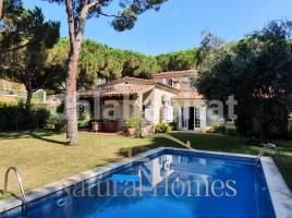 For rent Houses (villa / tower), 250 m²