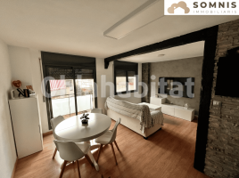 Dúplex, 181 m², près de bus et de train, presque neuf