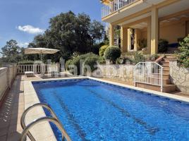 Casa (chalet / torre), 263 m², Calle del Berguedà