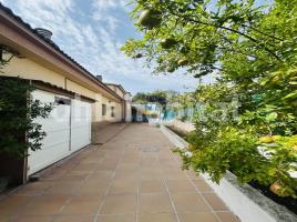 Houses (villa / tower), 182 m², Calle Eucaliptus