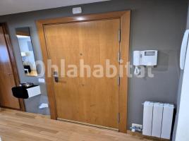 Flat, 84 m², almost new