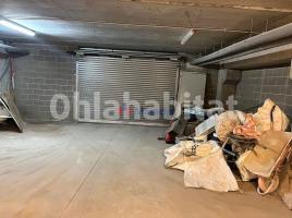 For rent industrial, 823 m², Zona