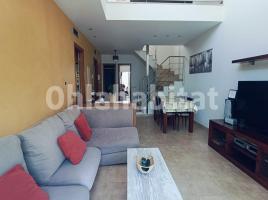 Casa (unifamiliar adossada), 150 m², prop de bus i tren, seminou