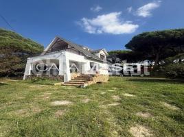 Casa (unifamiliar aislada), 369 m², Calle Canigó, 562