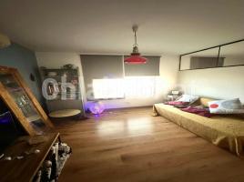 Piso, 60 m², cerca de bus y tren, Ronda del Guinardó