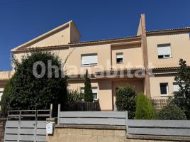 Houses (villa / tower), 309 m², almost new