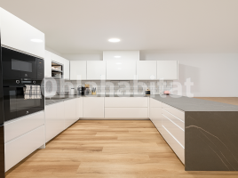 Casa (unifamiliar adossada), 150 m², prop de bus i tren