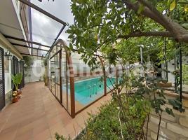 Houses (villa / tower), 337 m²