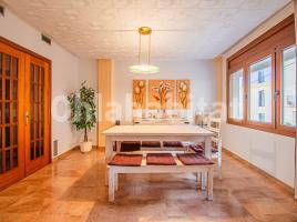 Pis, 234 m², Avenida del Castell, 16