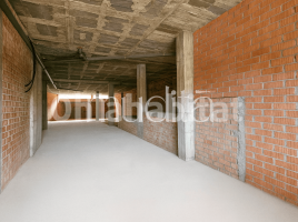 Business premises, 329 m², almost new