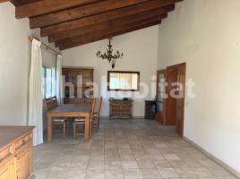 Houses (villa / tower), 254 m², almost new