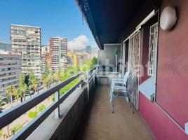 Flat, 109 m², near bus and train, Vía Gran Via de Carles III