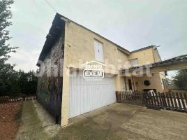 (unifamiliar aïllada), 649 m²