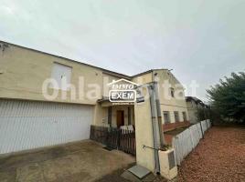 (unifamiliar aïllada), 649 m²