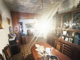 (unifamiliar adossada), 346 m², près de bus et de train