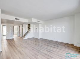 Louer dúplex, 120 m², près de bus et de métro, nouveau, Paseo de la Zona Franca, 25