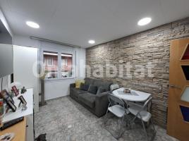 Piso, 69 m², cerca de bus y tren, Calle Mina