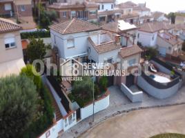 Houses (terraced house), 183 m², near bus and train