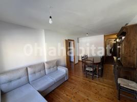 Louer apartament, 79 m², Avenida Castiero