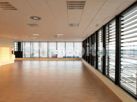 Louer , 75 m², Zona