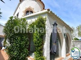 Houses (villa / tower), 130 m², Calle Llobregat, 54D