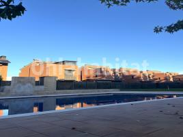 Casa (unifamiliar adossada), 210 m², seminou