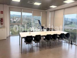 Louer , 220 m², Zona
