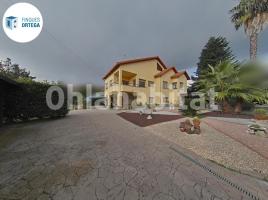 Houses (detached house), 355 m²