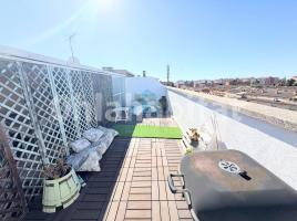 Dúplex, 105 m², prop de bus i tren, Calle Riu Besòs