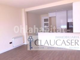 For rent duplex, 137 m², near bus and train, new, Calle de Ribot i Serra