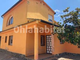 Casa (chalet / torre), 238 m², Calle Grevol, 8