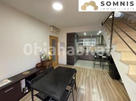 Dúplex, 111 m², prop de bus i tren, seminou, Calle Ample