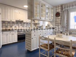 Pis, 133 m², prop de bus i tren, Calle de Eduardo Pondal