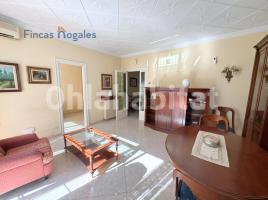 Houses (terraced house), 314 m², near bus and train