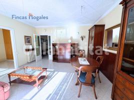 Houses (terraced house), 314 m², near bus and train