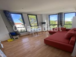 Alquiler ático, 45 m², seminuevo, Calle Sant Anastasi