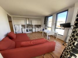 Alquiler ático, 45 m², seminuevo, Calle Sant Anastasi