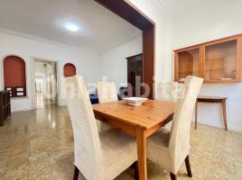 Piso, 170 m², cerca de bus y tren