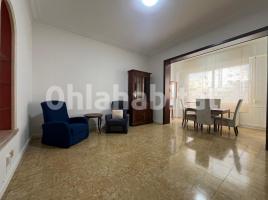Piso, 170 m², cerca de bus y tren
