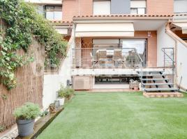 Houses (terraced house), 220 m², almost new, Zona