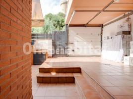 Houses (terraced house), 220 m², almost new, Zona