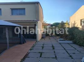 Casa (unifamiliar adossada), 209 m², seminou