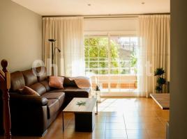 Houses (detached house), 246.10 m², almost new, Avenida CATALUNYA DE