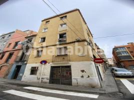 Propietat horitzontal, 243 m², prop de bus i tren, Calle de Magnet, 1