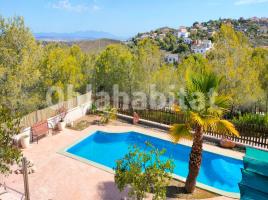 Houses (villa / tower), 360 m², almost new