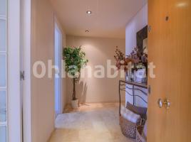 Flat, 139 m², near bus and train